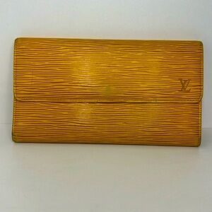 Louis Vuitton LV Epi Leather Yellow Purple long Sarah vintage luxury wallet